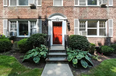 14 Soundview Ave #8, White Plains, NY 10606