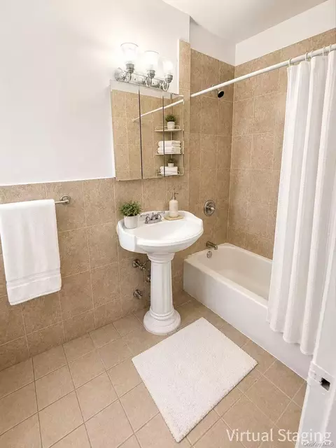 Bath - 150-29 72nd Rd #4F, New York, NY 11367 photo 2 of 2