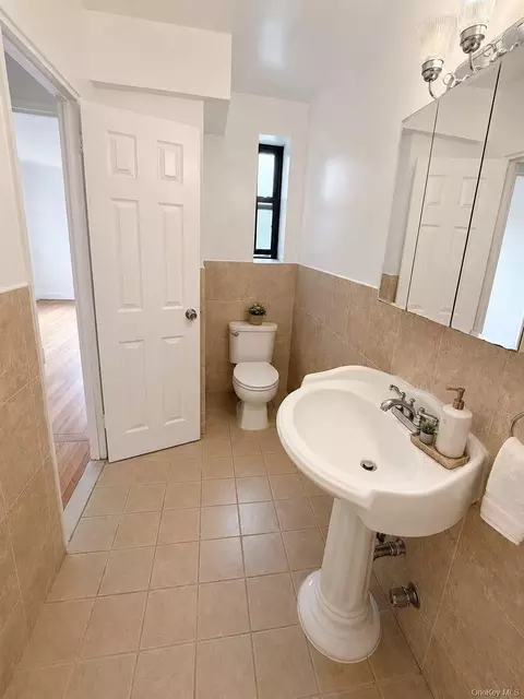 Bath - 150-29 72nd Rd #4F, New York, NY 11367 photo 1 of 2