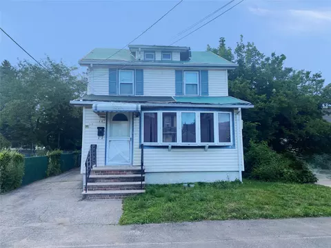 1 Lewis Pl, Lynbrook, NY 11563