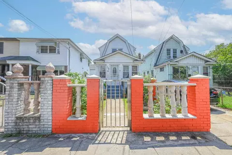 13814 111th Ave, Jamaica, NY 11435