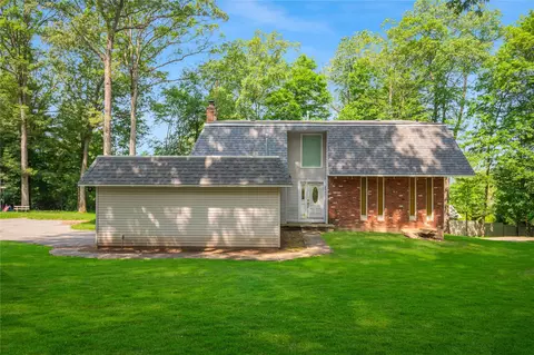 34 Winesap Ln, Ramapo, NY 10952