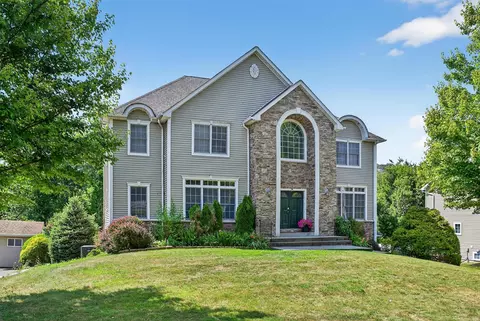 3 Marino Blvd, Pomona, NY 10970