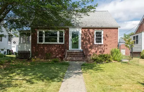 36 Wilbur Blvd, Poughkeepsie, NY 12603