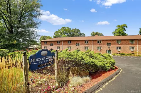 13 Scenic Dr #U, Cortlandt, NY 10520