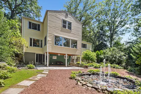 25 Sprain Valley Rd, Greenburgh, NY 10583