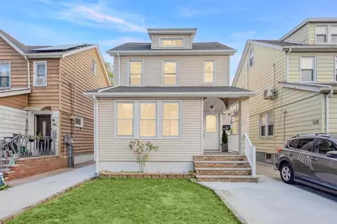 243-38 144, New York, NY 11422