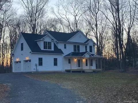 18 Beyers Rd, Crawford, NY 12549