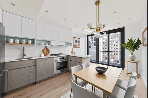 4262 Hunter St #4B, Long Island City, NY 11101