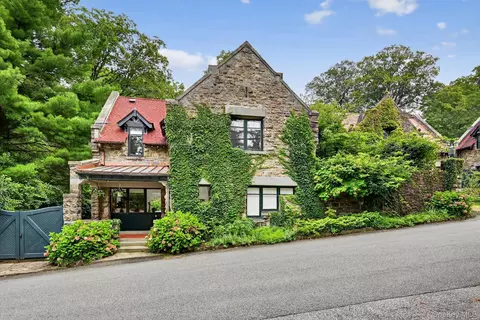 55 Clubhouse, Tuxedo, NY 10987