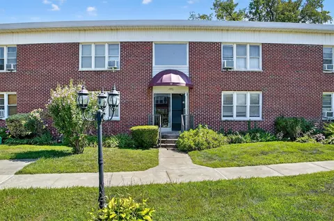 17 Winchester Ave #1B, Yonkers, NY 10710