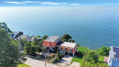 129 Shore Dr, Sound Beach, NY 11789