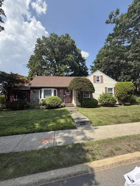 355 Jerusalem Ave, Hempstead, NY 11550
