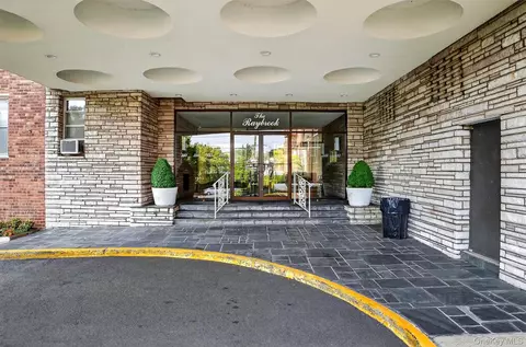 333 Bronx River Rd #621, Yonkers, NY 10704