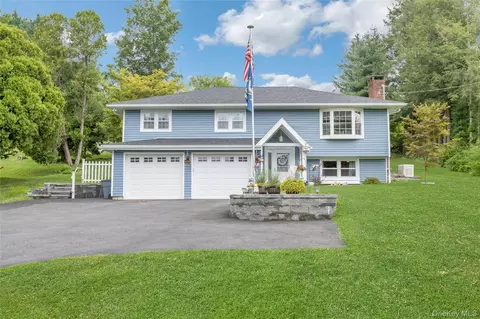 480 Fair St, Carmel Hamlet, NY 10512