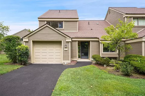 617 Heritage Hills Dr #A, Somers, NY 10589
