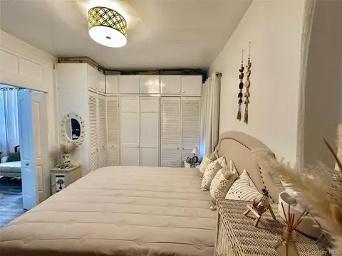 543 W 160th St #5D, New York, NY 10032