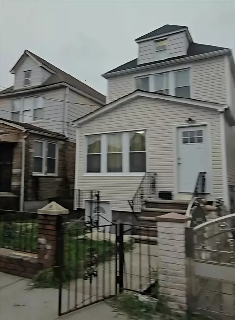 2420 Gillmore St, New York, NY 11369