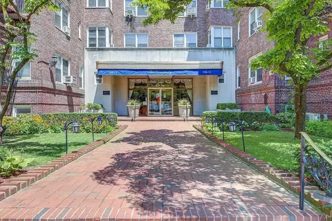 106-15 Queens Blvd #3R, New York, NY 11375