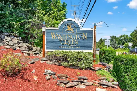 1047 Washington Grn #1047, New Windsor, NY 12553