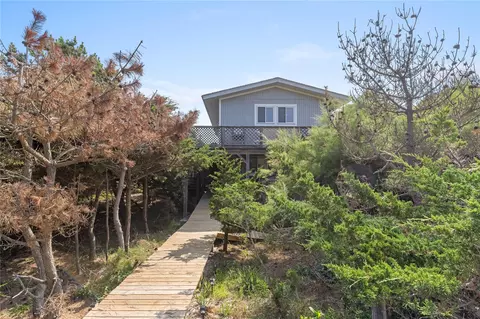 67 Shell Walk, Bay Shore, NY 11706