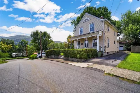 111 Vine St, Beacon, NY 12508