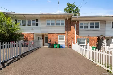 34 Brownsell Ave, West Haverstraw, NY 10993
