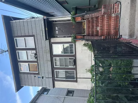 4155 73rd St, New York, NY 11377