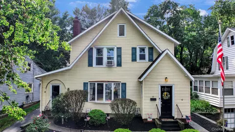 11 City Ter N, Newburgh, NY 12550