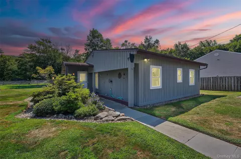 85 Lakeside Rd, Mahopac, NY 10541