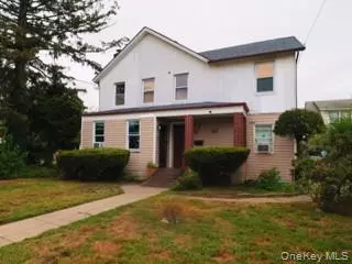  92 Solomon Ave, Inwood, NY 11096 photo 1