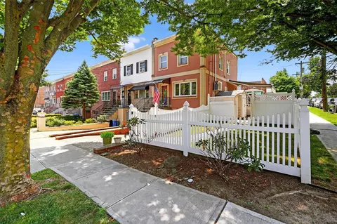 767 Clarence Ave, New York, NY 10465