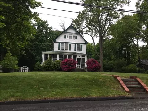 17 Demarest Ave, Clarkstown, NY 10994
