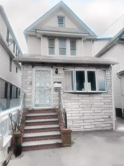 9567 111th St, South Richmond Hill, NY 11419