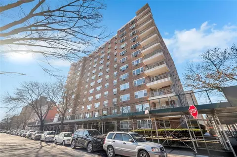 89-00 170th St #3K, Jamaica, NY 11432