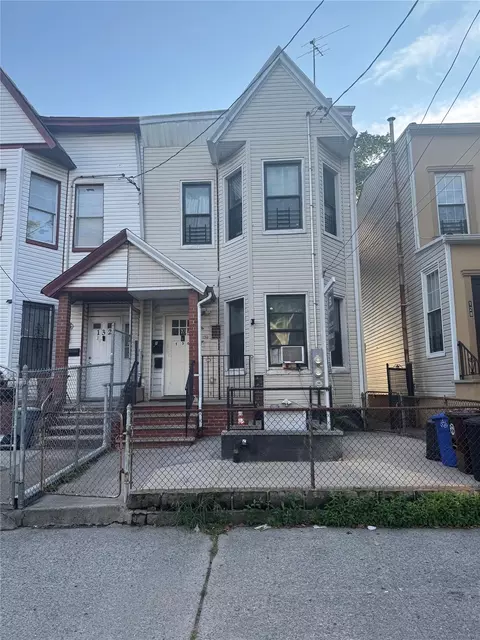130 Crystal St, Brooklyn, NY 11208