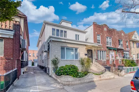 1925 Bay Ridge Ave, Brooklyn, NY 11204