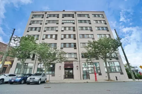 10 Bay Street Lndg #5G, Staten Island, NY 10301