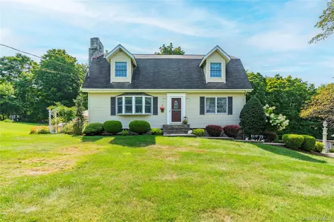 67 Jennifer Hill Rd, Union Vale, NY 12540