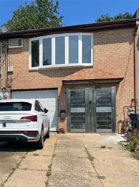 149-51 Ash, Flushing, NY 11355