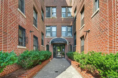 1506 Overing St #6C, New York, NY 10461