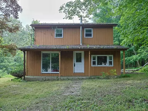 15-17 Lower Granite Rd, Rochester, NY 12446