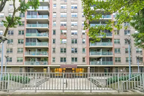 1065 Vermont St #4F, Brooklyn, NY 11207