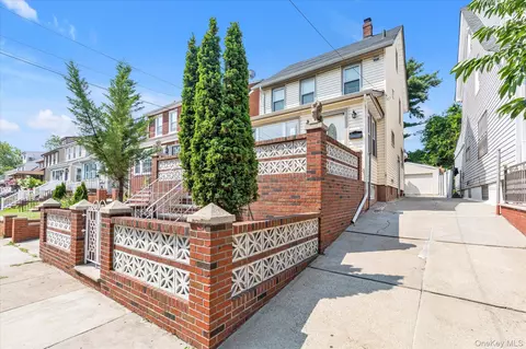 48-18 202 St, New York, NY 11364