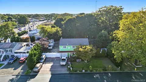 214 Tree Ave, Central Islip, NY 11722