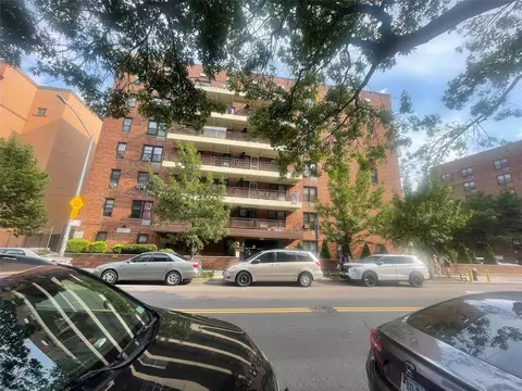 137-10 Franklin Ave #310, Flushing, NY 11355