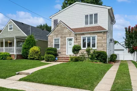 1472 Madison St, Elmont, NY 11003