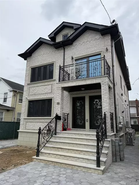 46-40 Kissena Blvd, Flushing, NY 11355