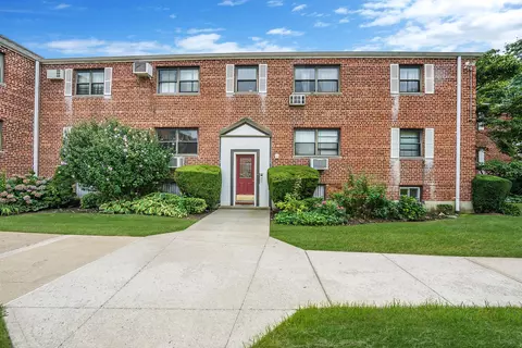 155-29 84th St # 3, Howard Beach, NY 11414