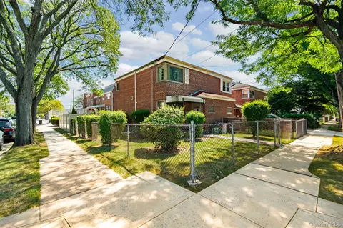 4242 Ely Ave, New York, NY 10466